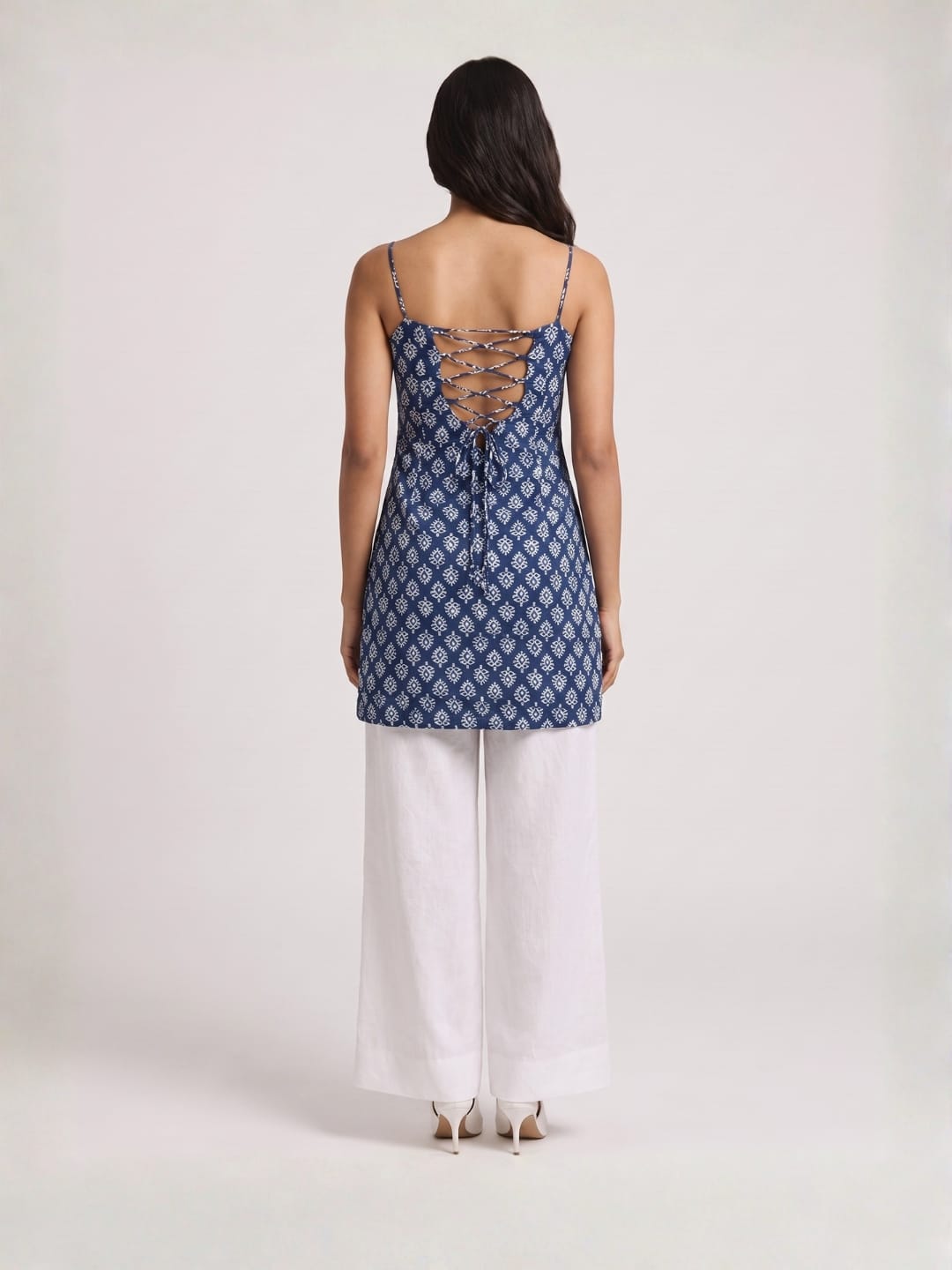 Nihaala noodle strap corset kurti.