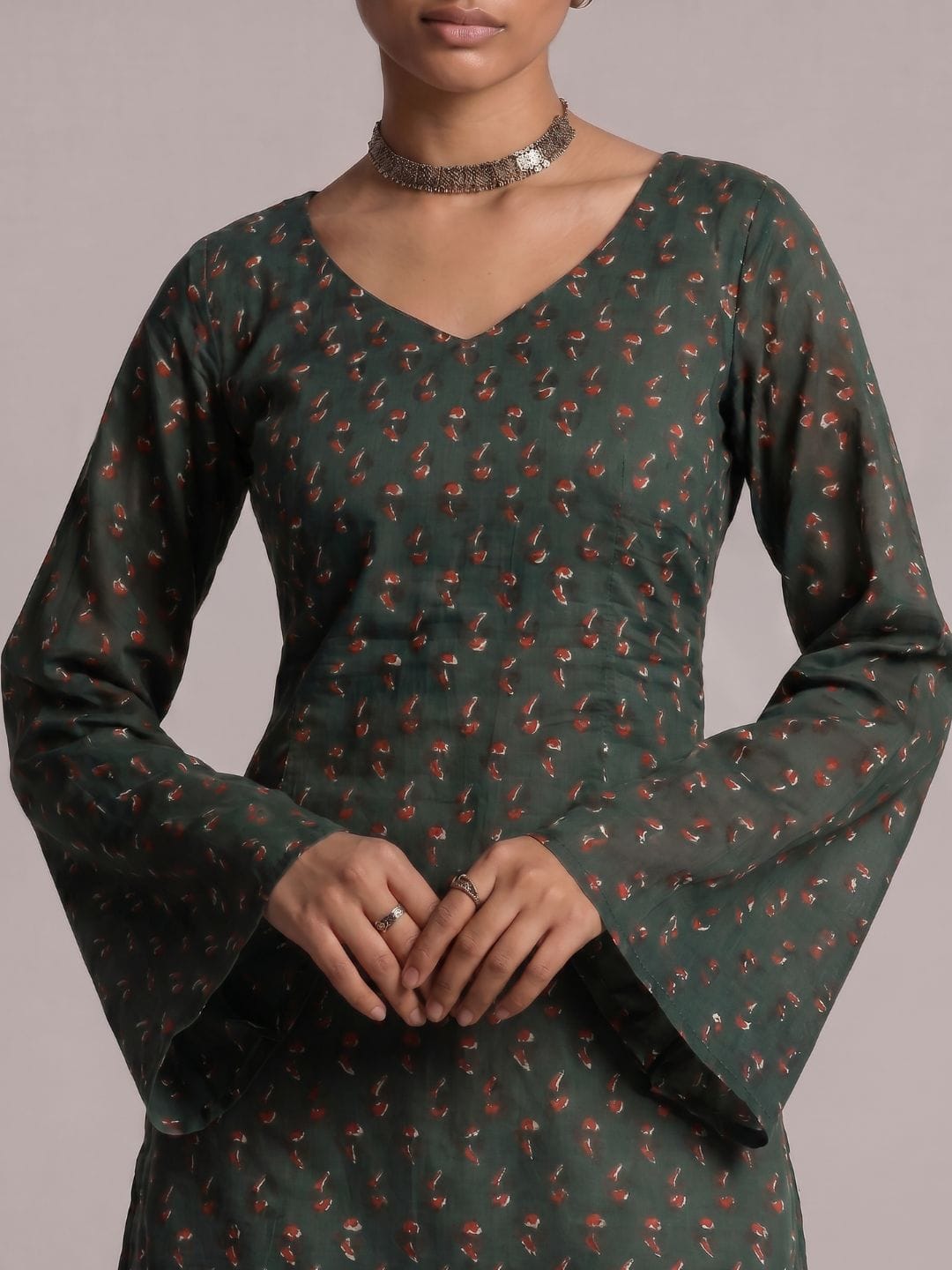 Hoor Backless Sleeved Corset Kurti