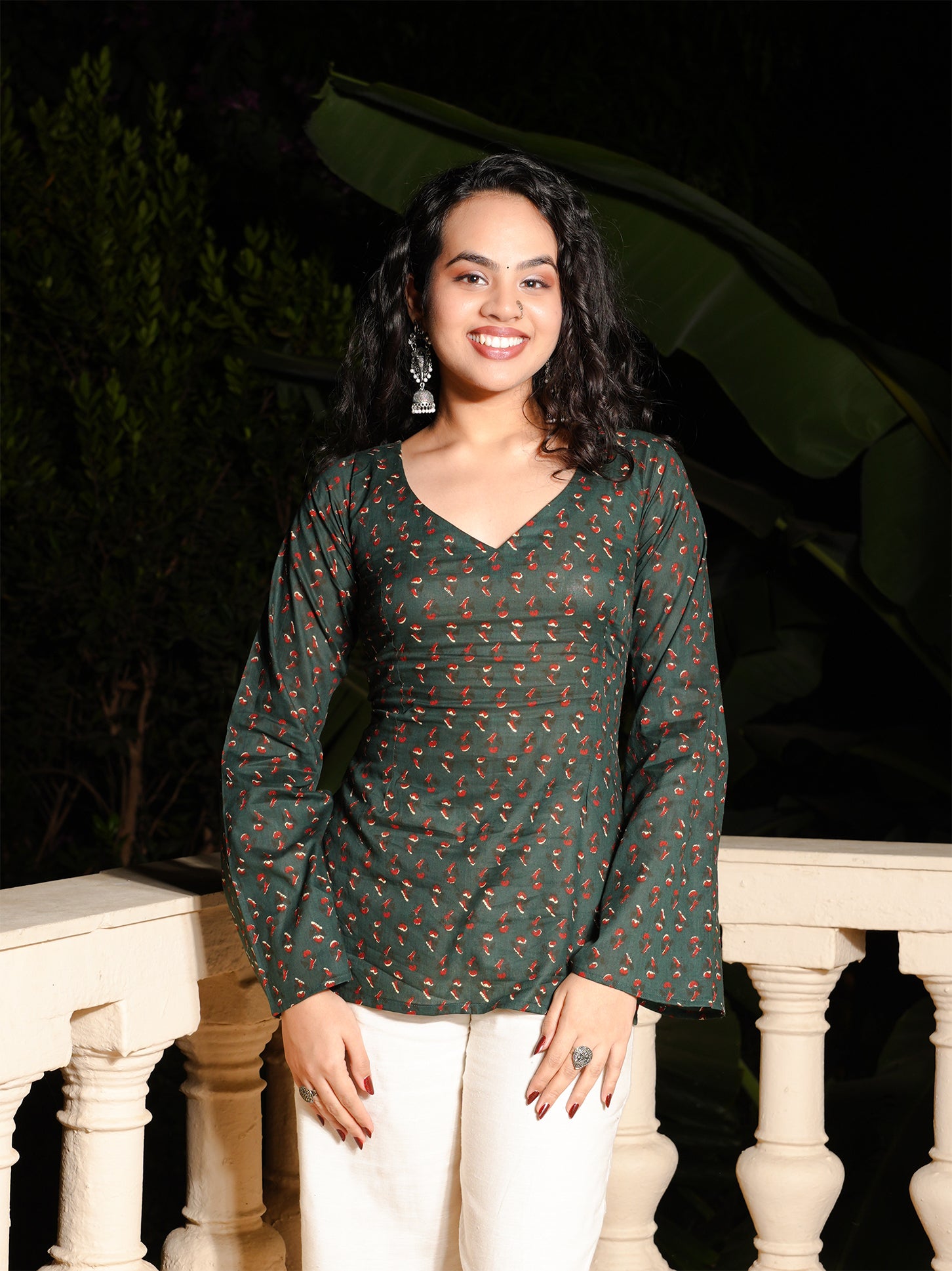 Hoor Backless Sleeved Corset Kurti