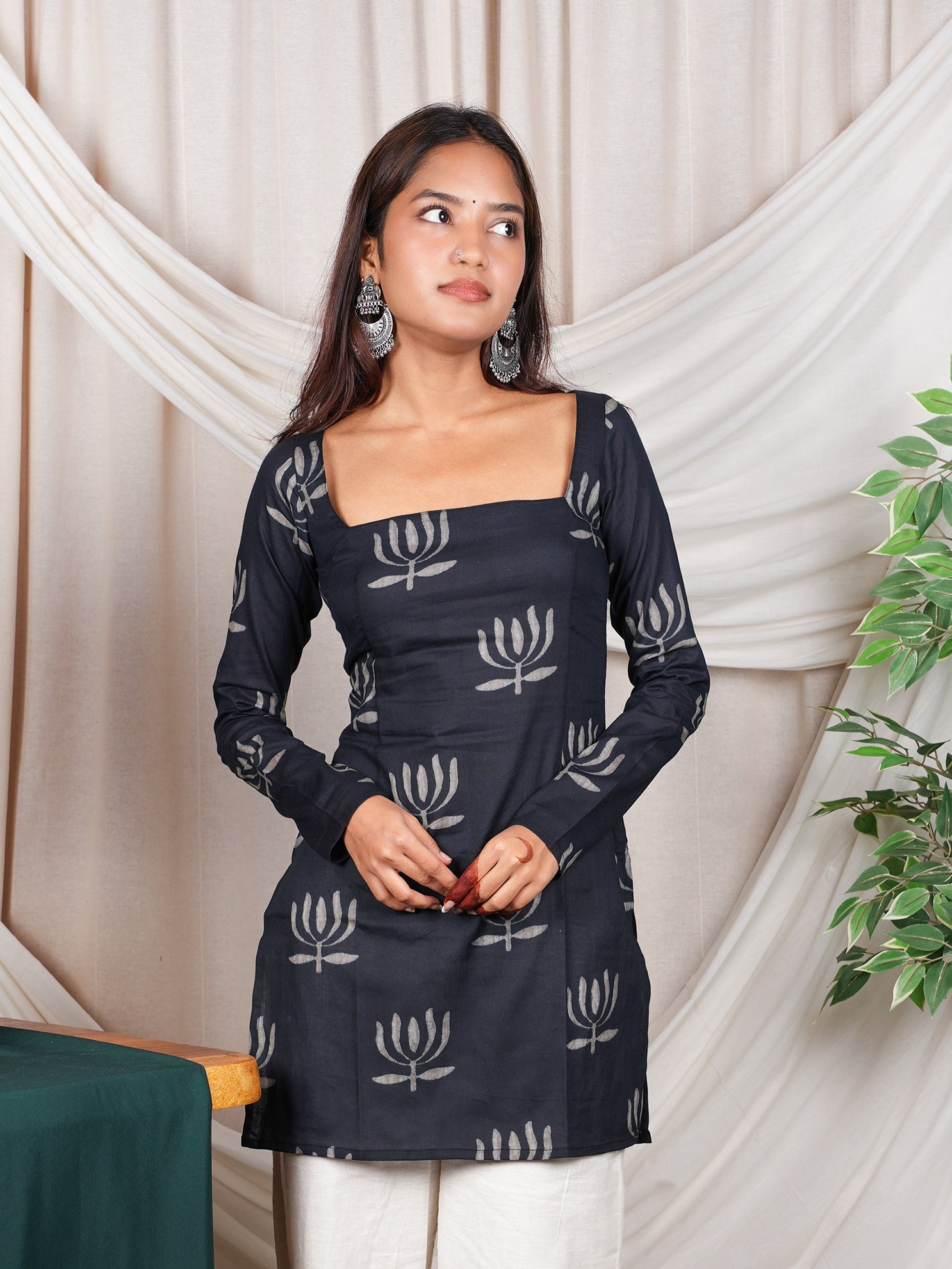 Heer Sleeved Corset Kurti