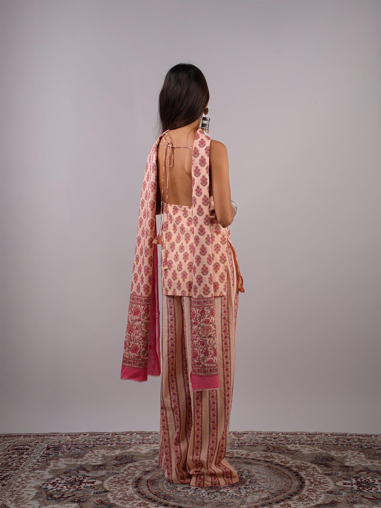 Bul Bul Deep Back Kurti Dupatta & Pant Set