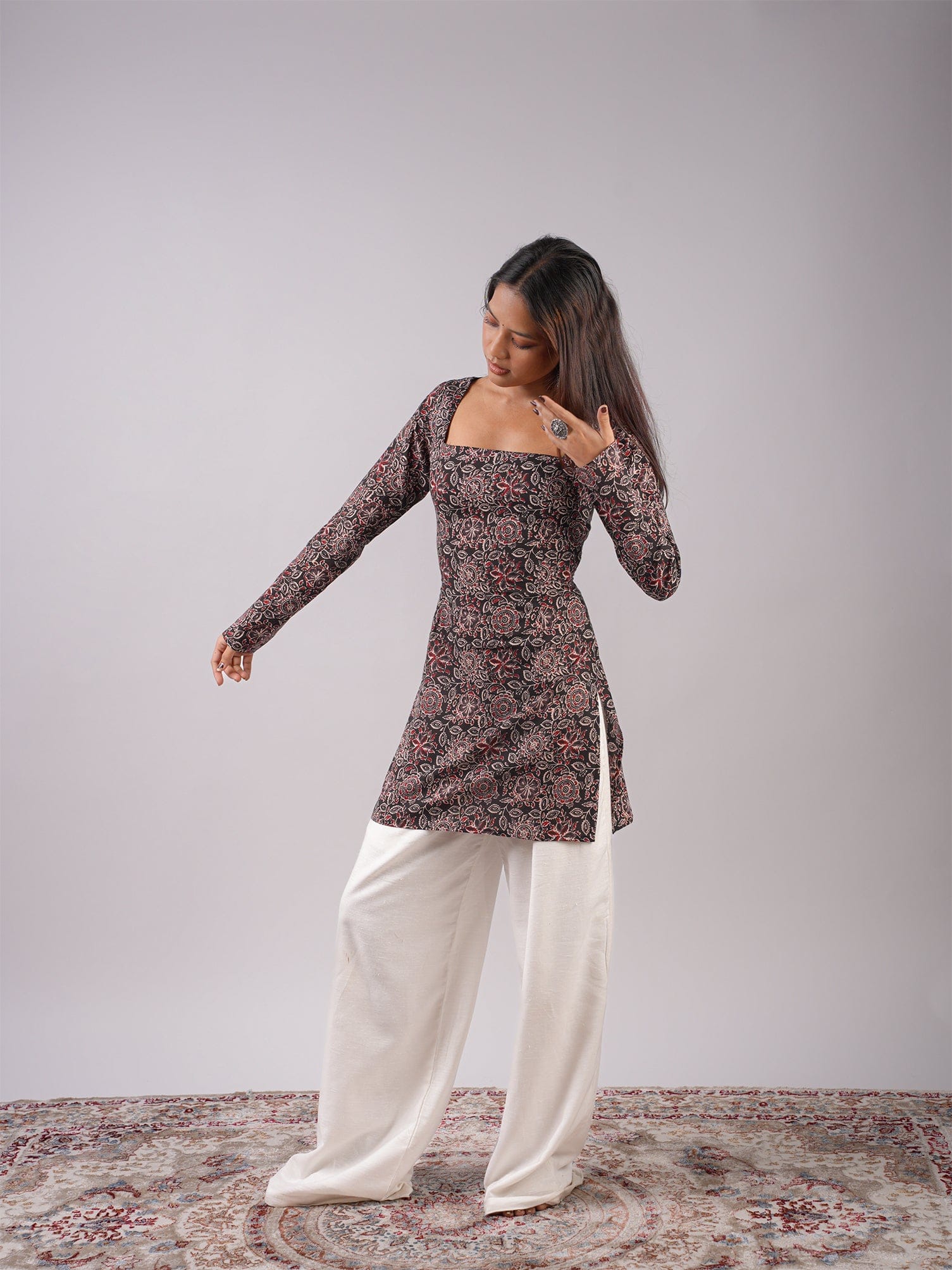 Riva Sleeved Corset Kurti