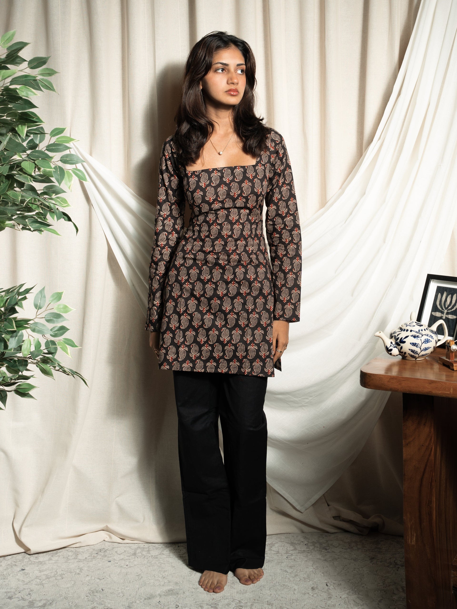 Juhi Black Full Sleeve Kurti