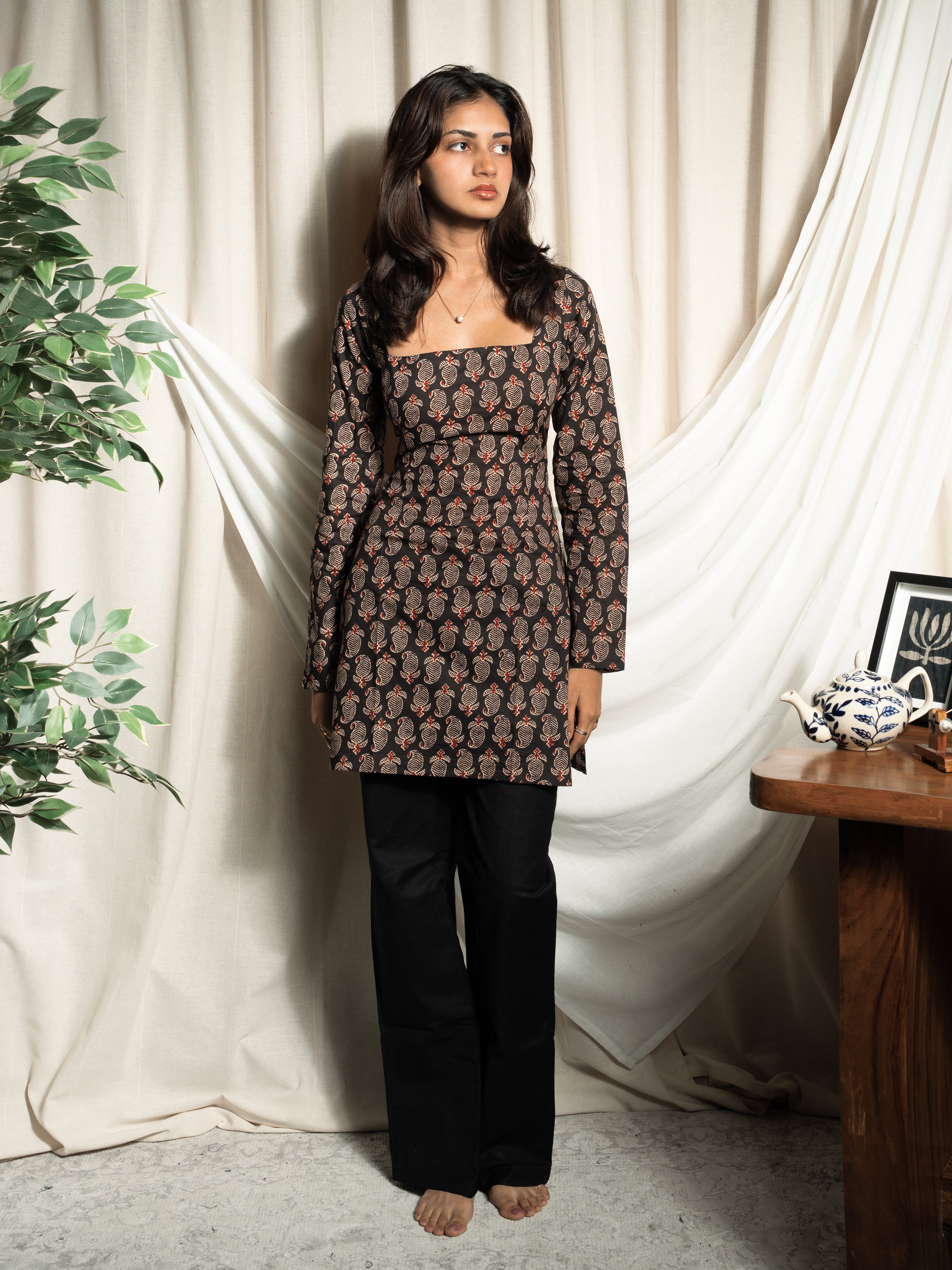 Juhi Black Full Sleeve Kurti