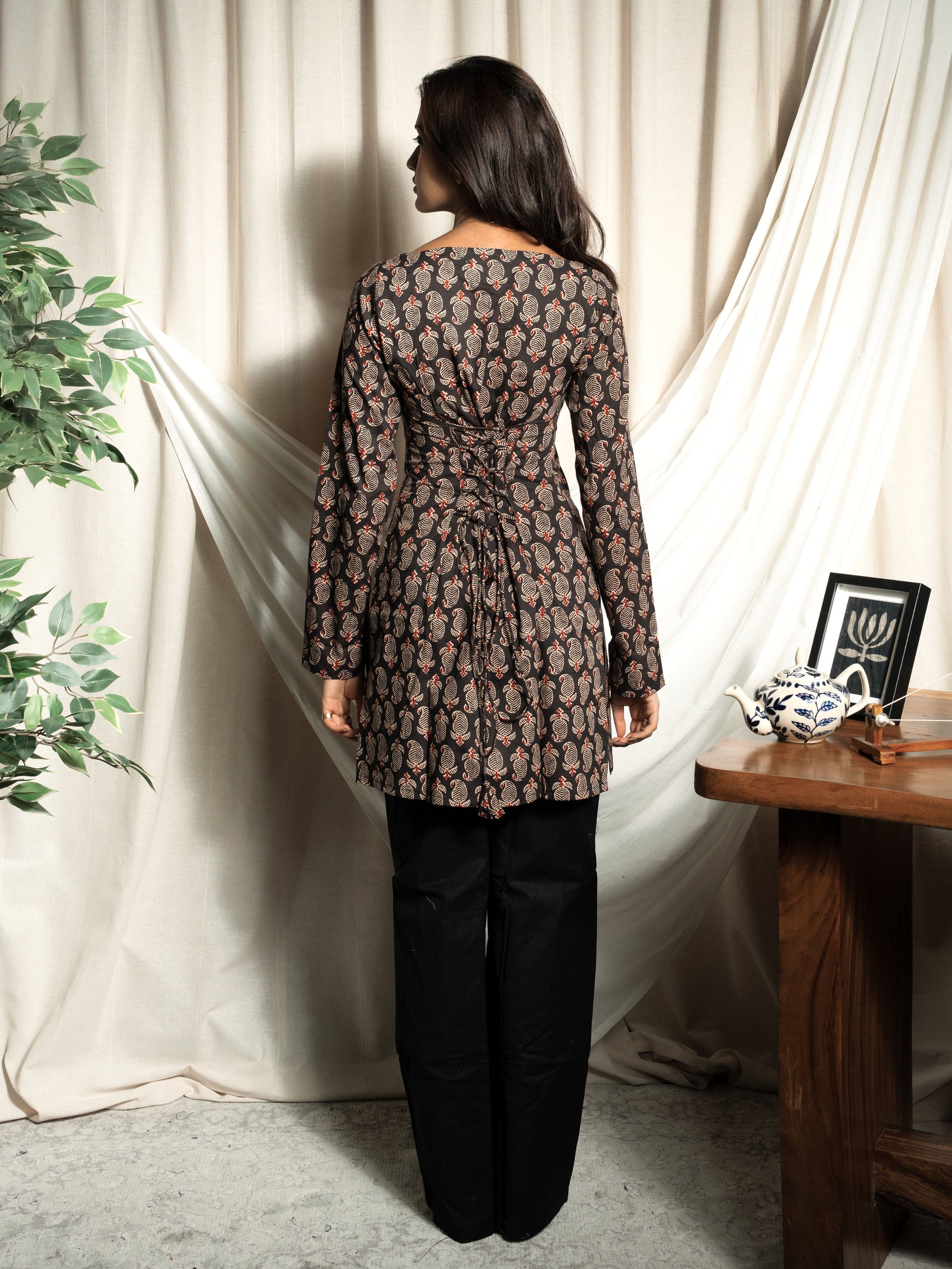 Juhi Black Full Sleeve Kurti