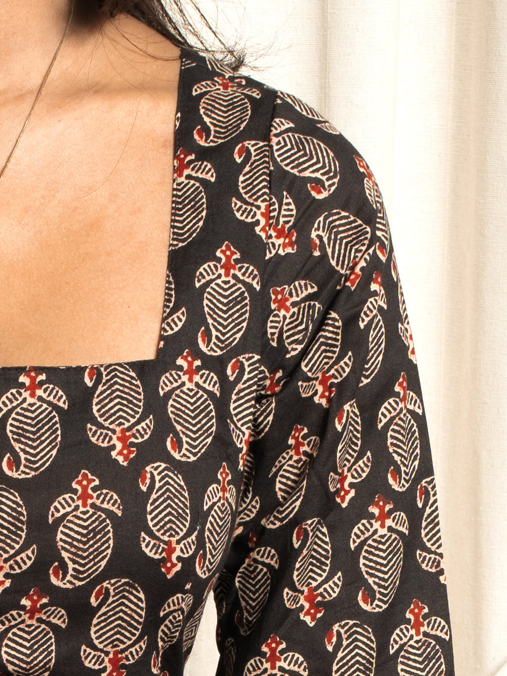 Juhi Black Full Sleeve Kurti