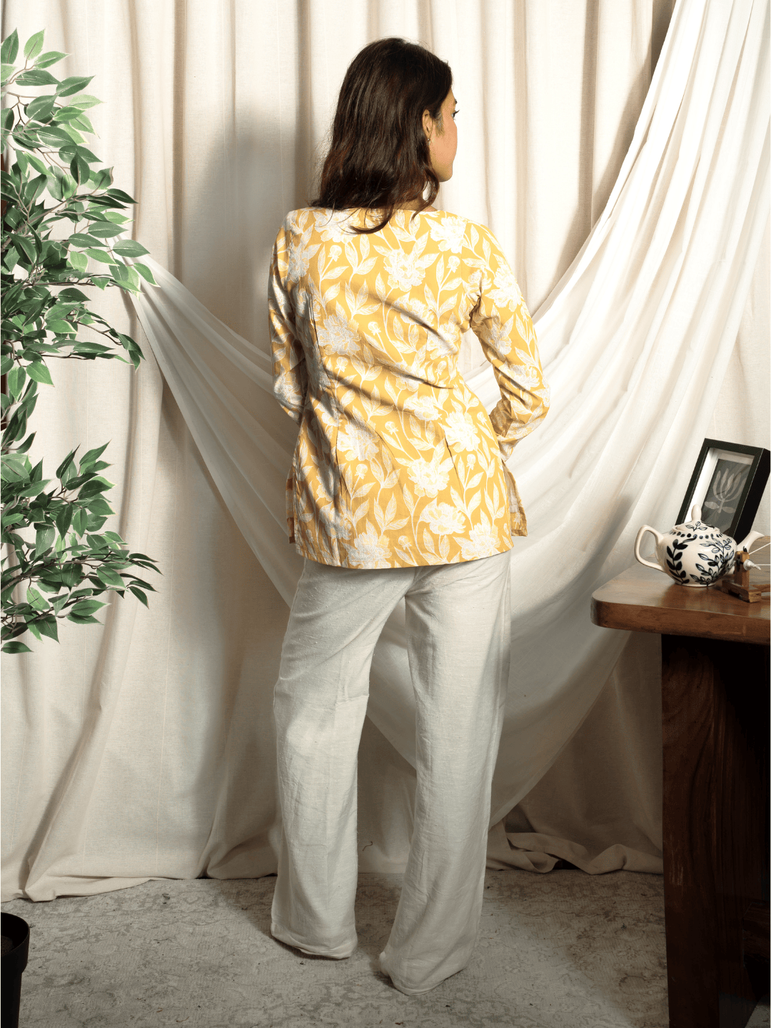 Nafeesa Full Sleeved Kurti