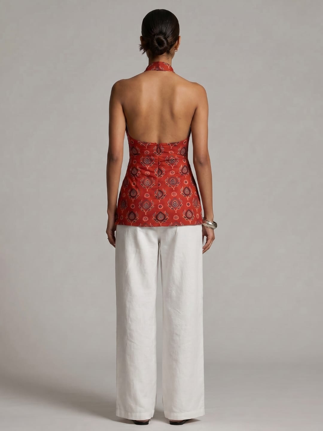 Ambar Keyhole Halterneck Kurti