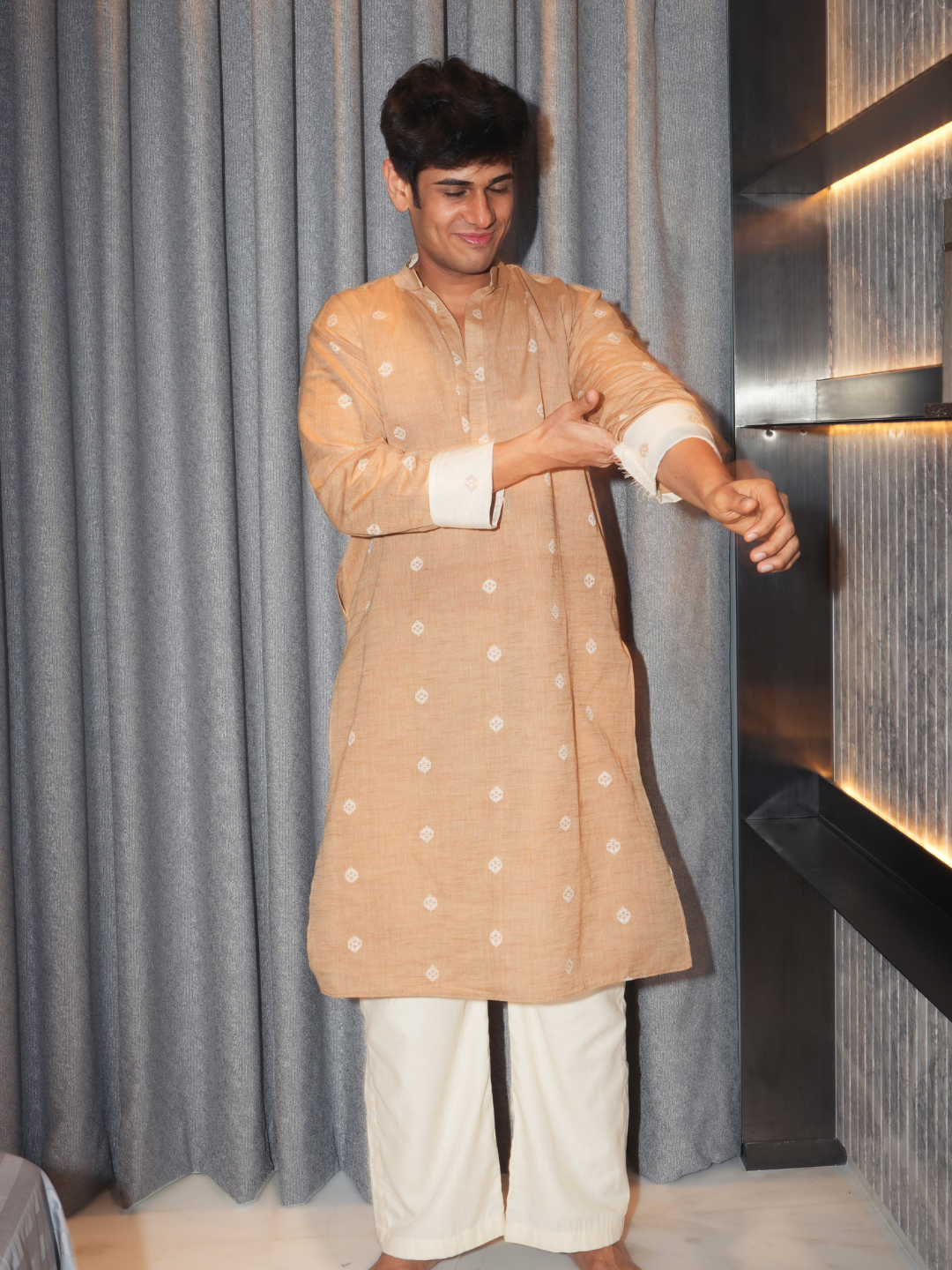 Tajdaar Inverted Sleeves Long Kurta