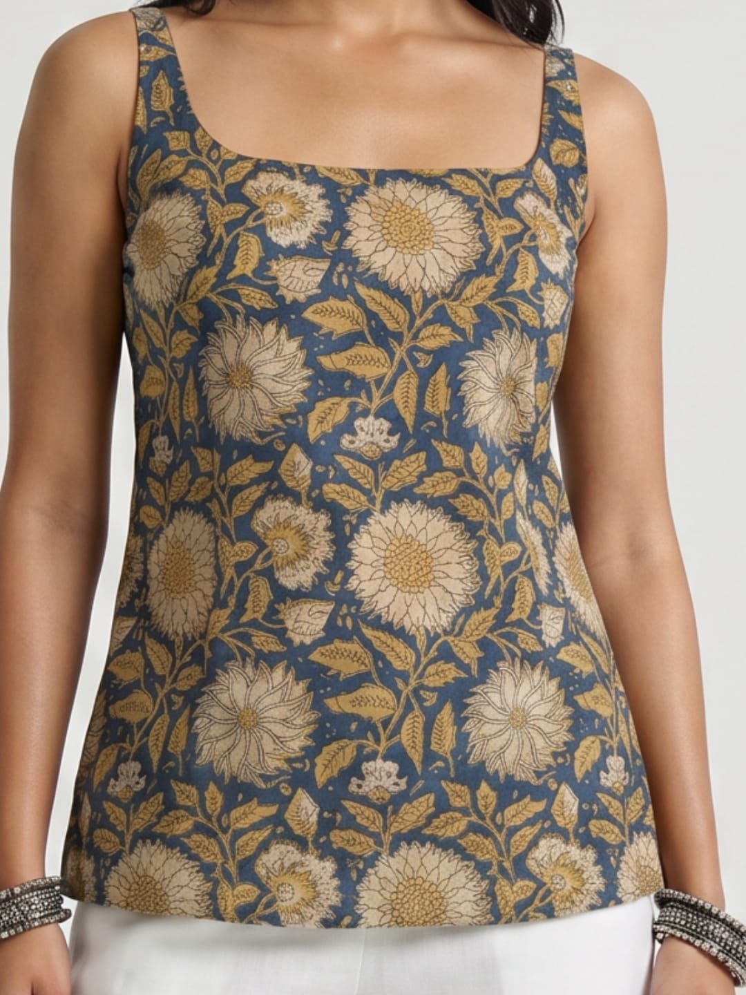 Suriya Deep Back Kurti