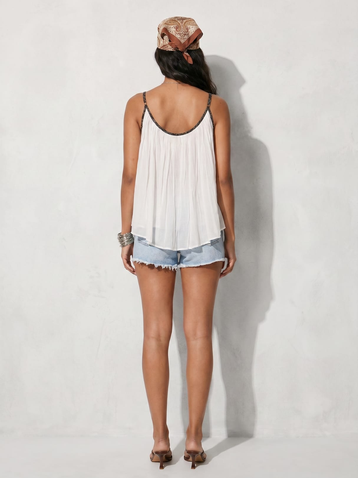 Zuri Top