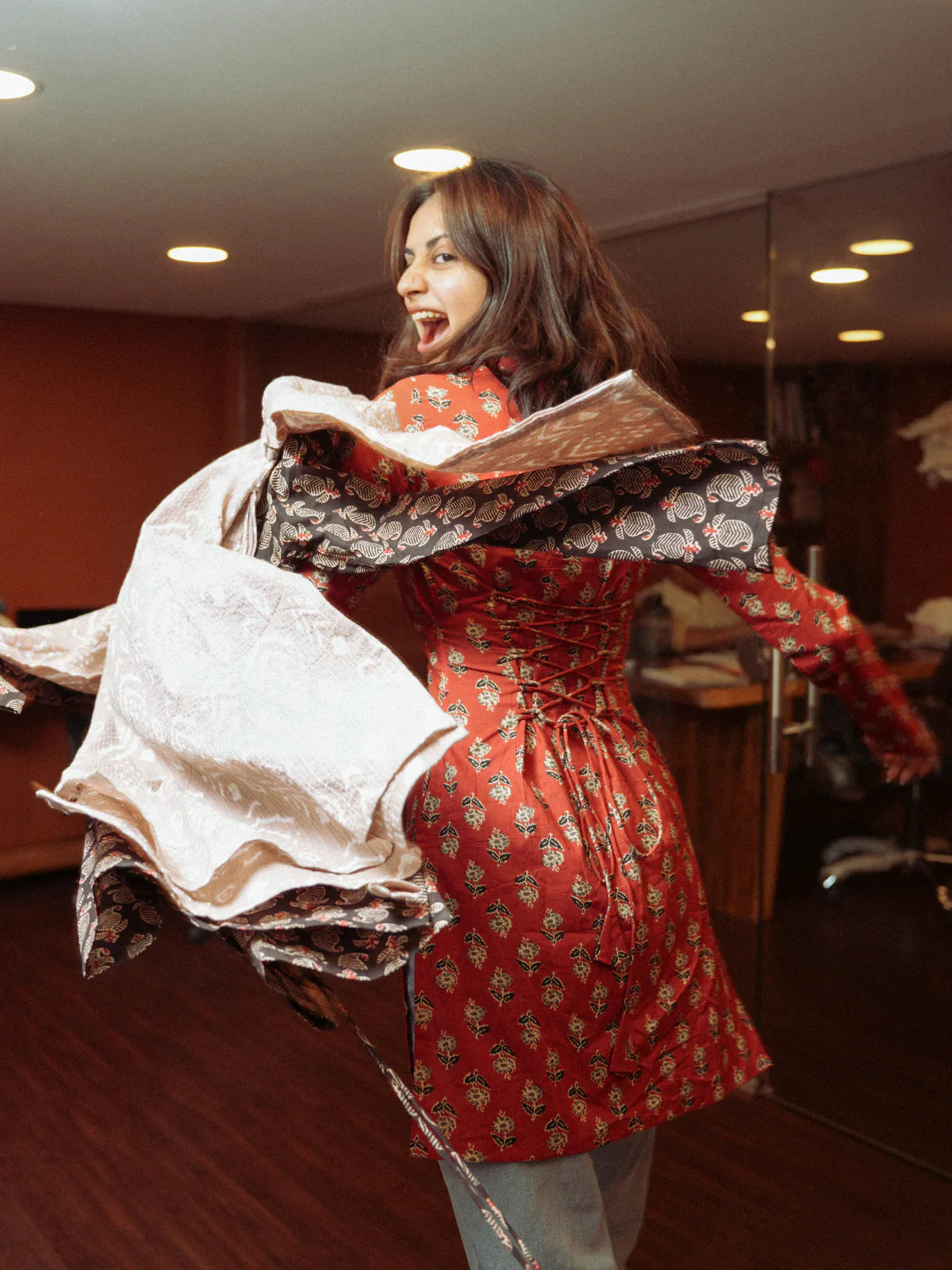 UPTO 50% STEAL DEALS