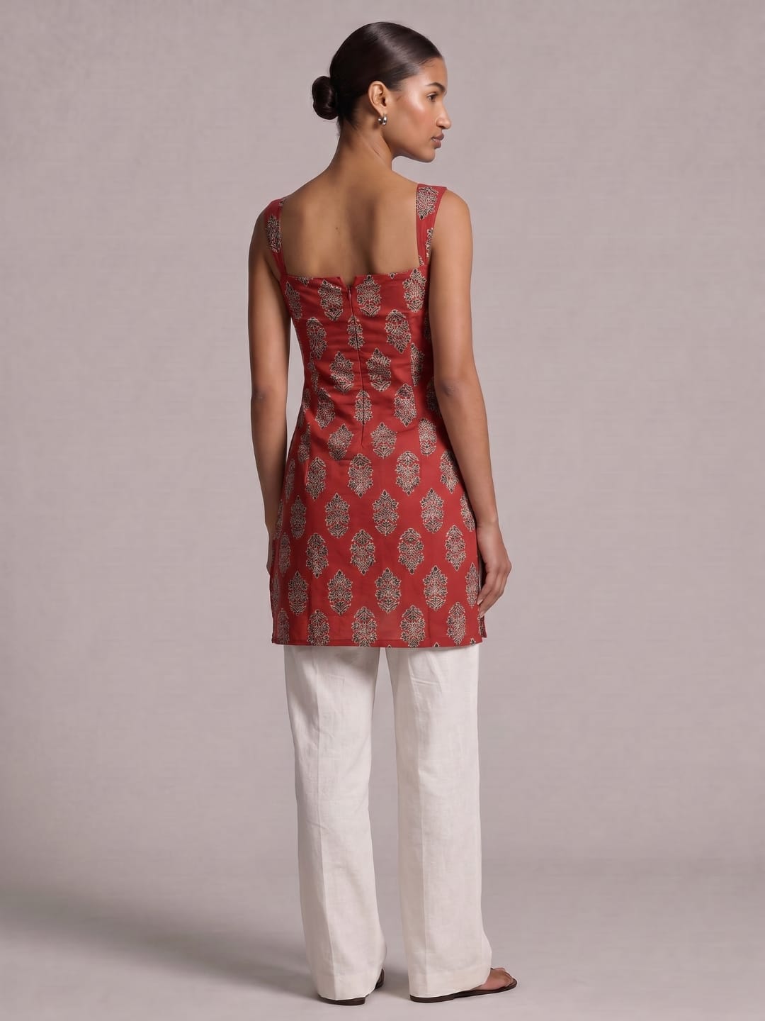Anshika Wide Shoulder Strap Kurti