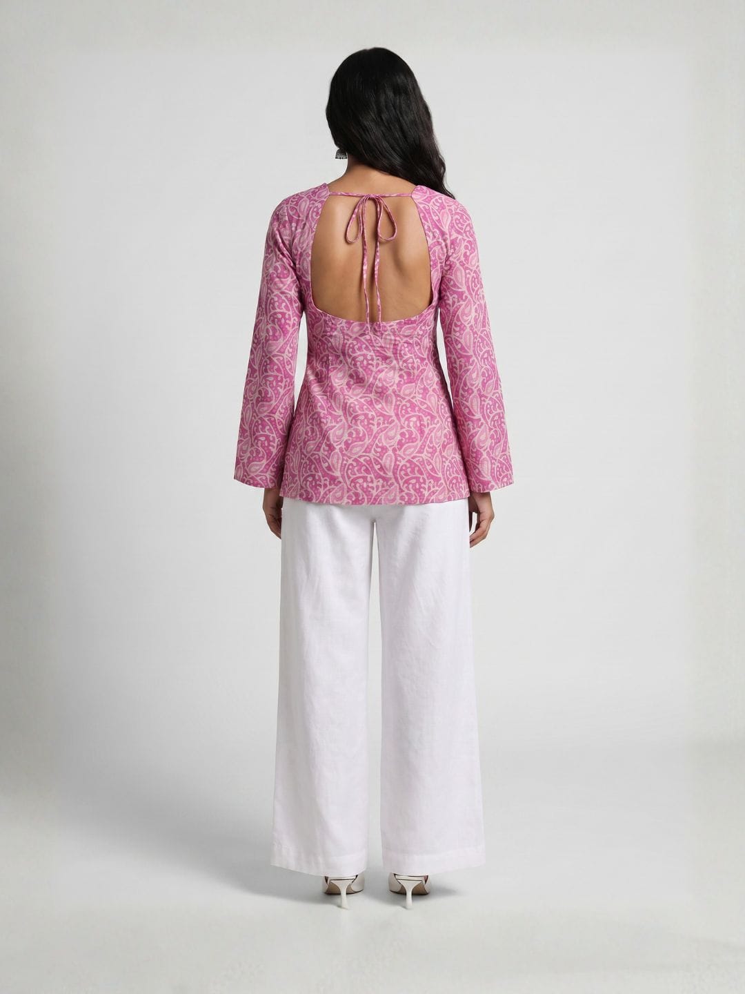 Aashi Deep Back Sleeved Kurti