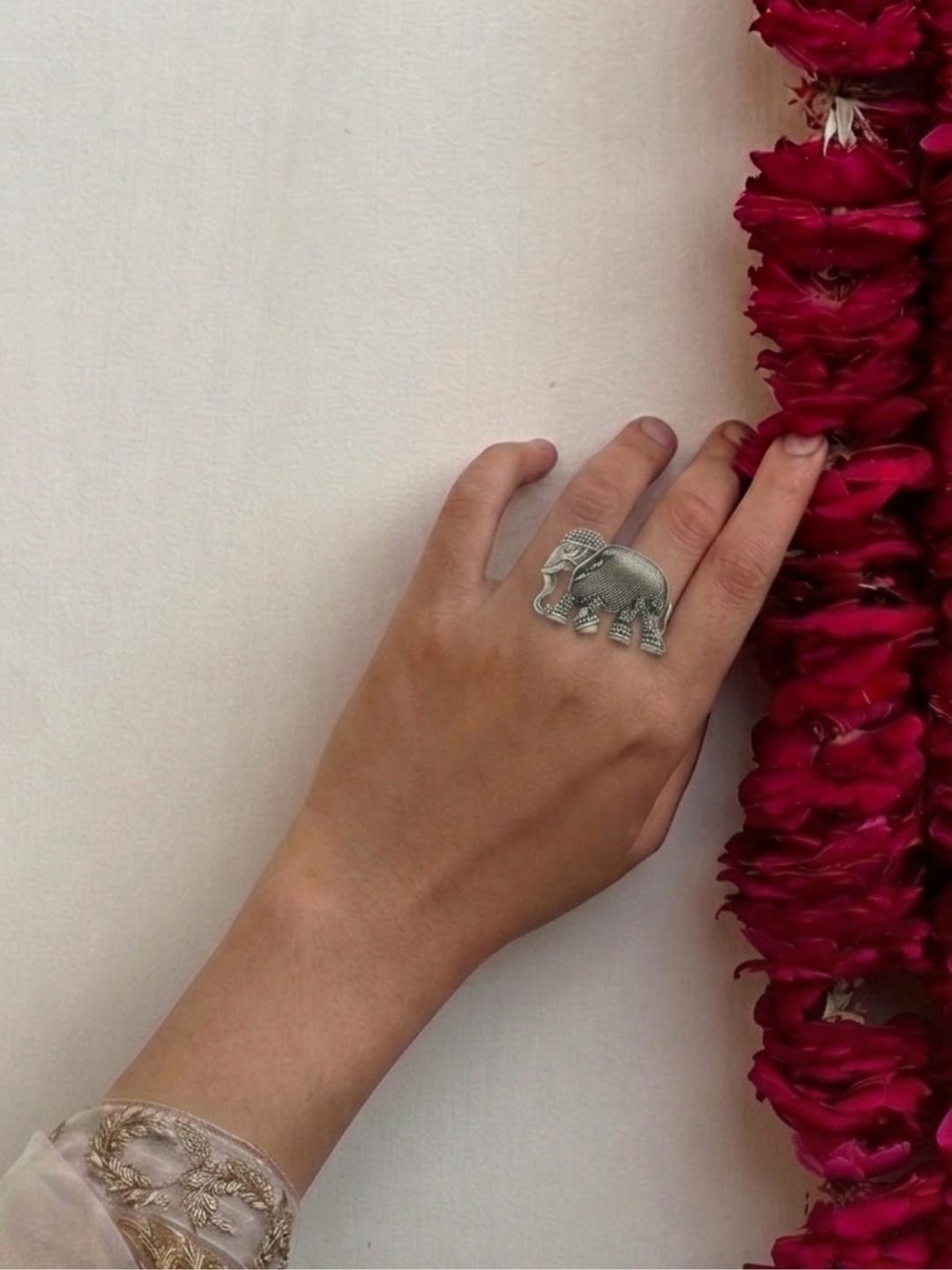 Kunj Ring