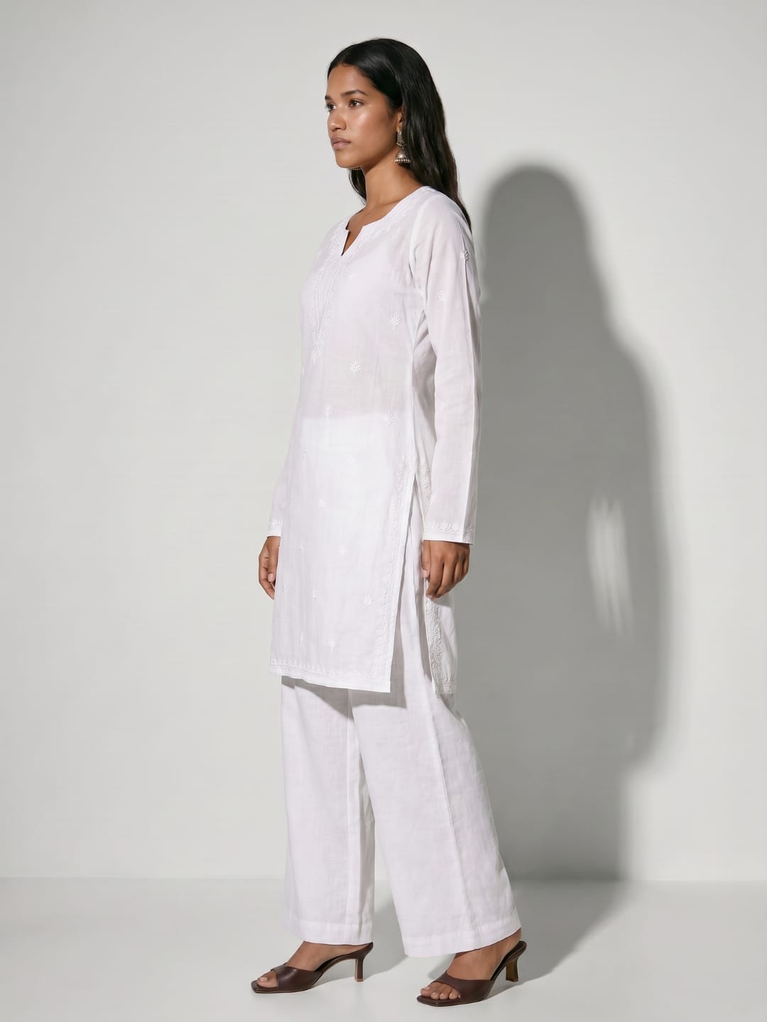 Arka Mul Chikankari Kurti