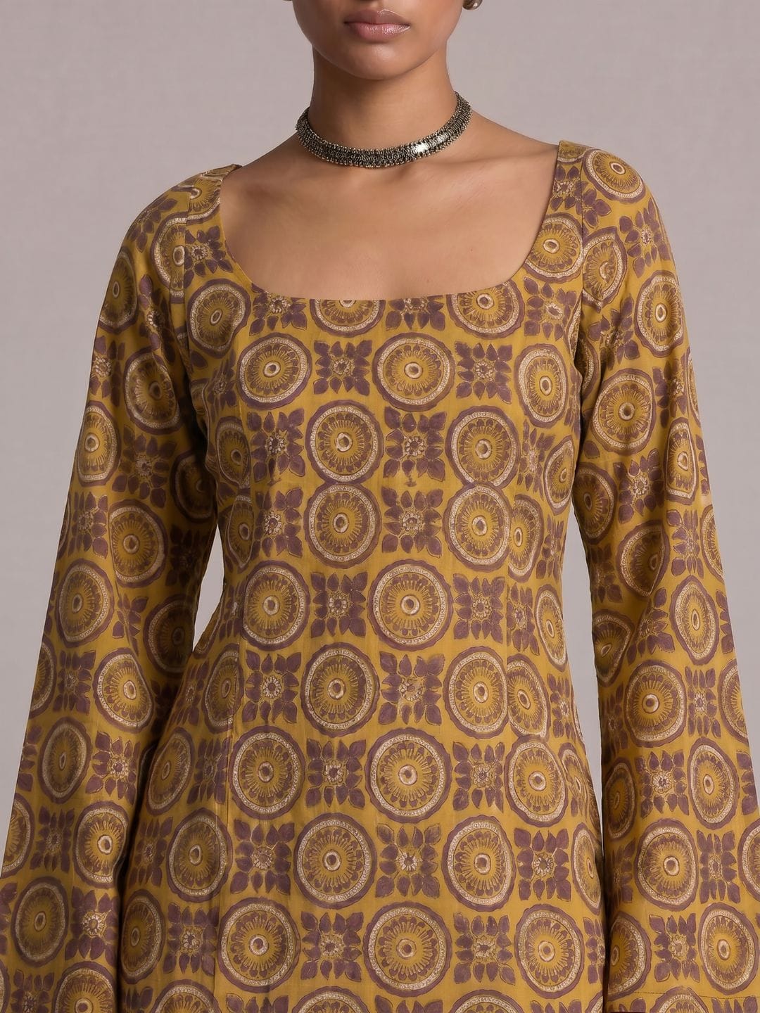 Tarini Deep Back Sleeved Kurti