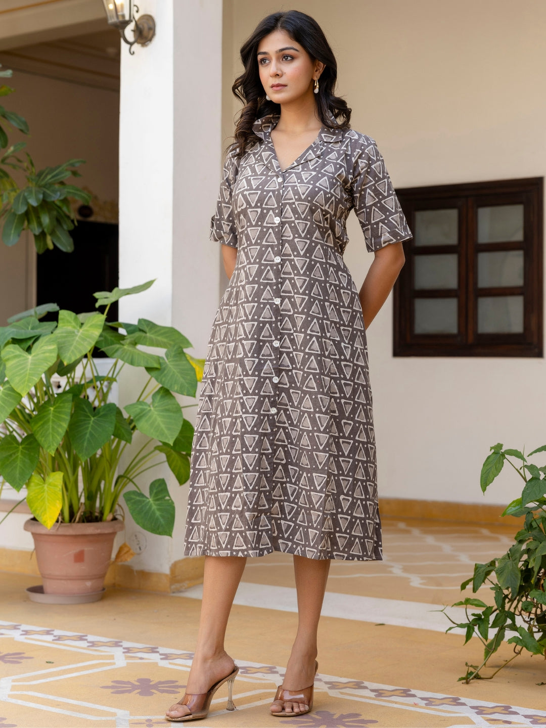 Yashodha midi dress