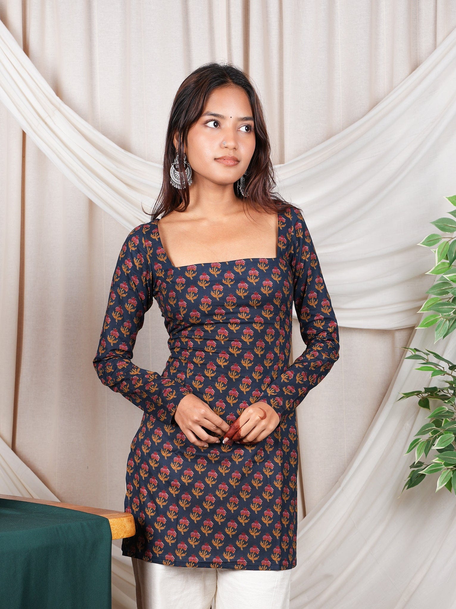 Amara Sleeved Corset Kurti