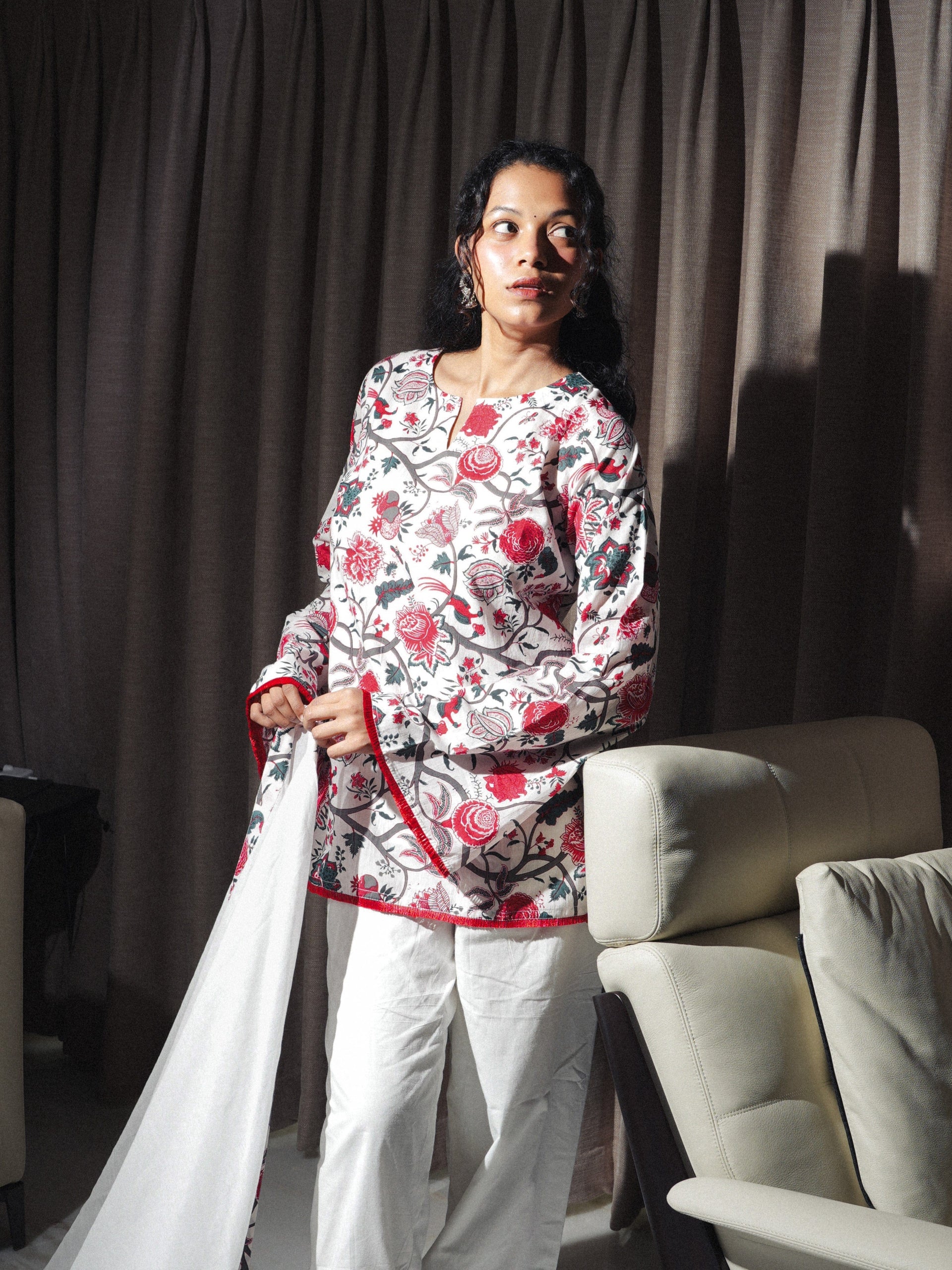 Parishad Farsi Kurti Pant Dupatta Set