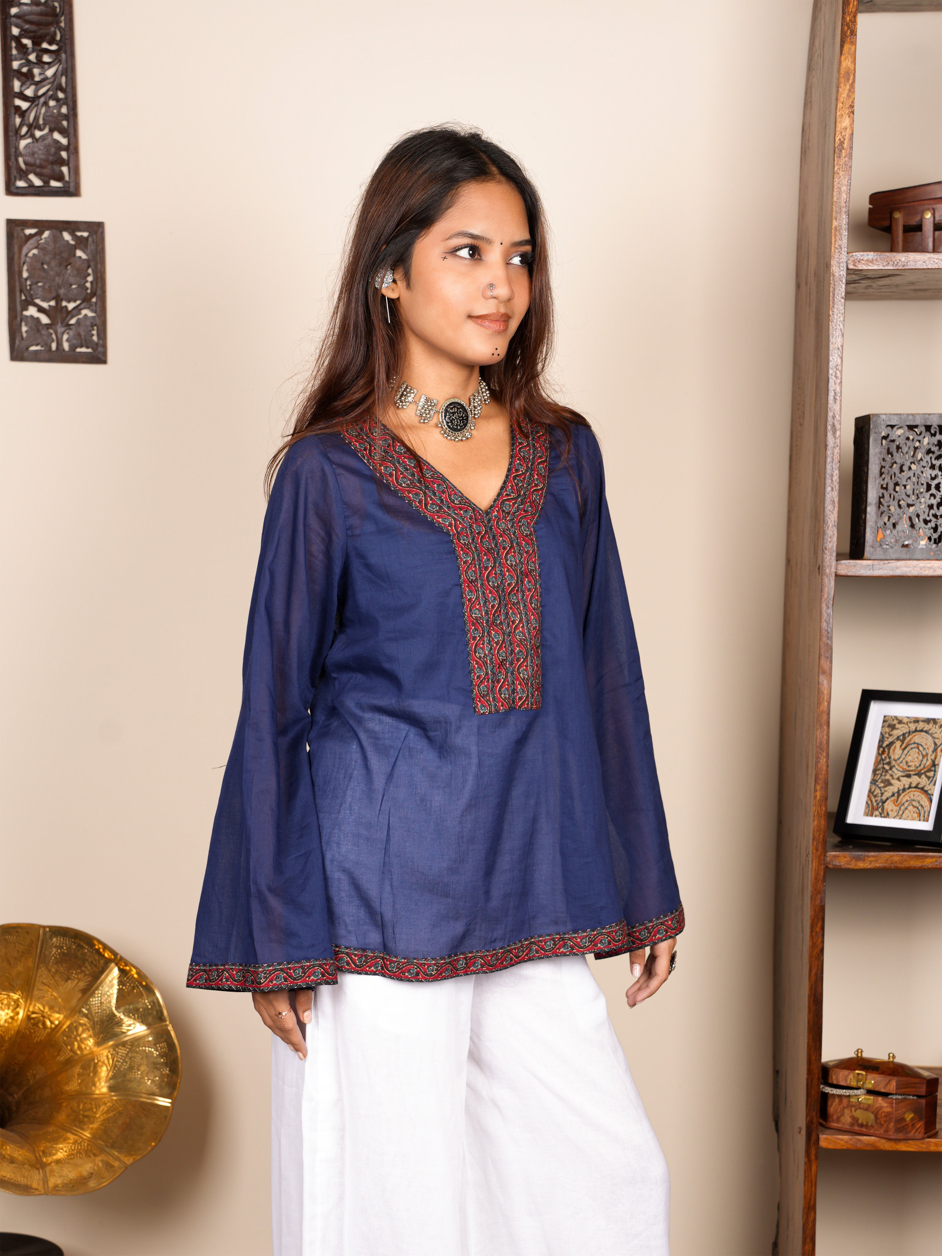 Sarayna Mul Cover-Up Kurti