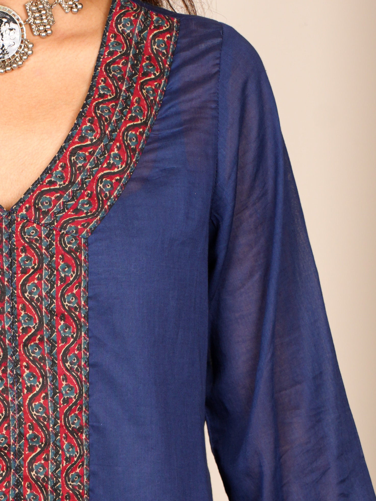 Sarayna Mul Cover-Up Kurti