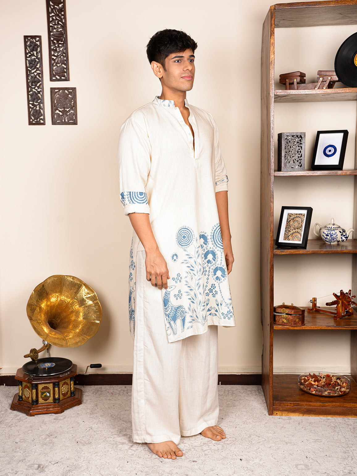 Sur Inverted Sleeves Long Kurta