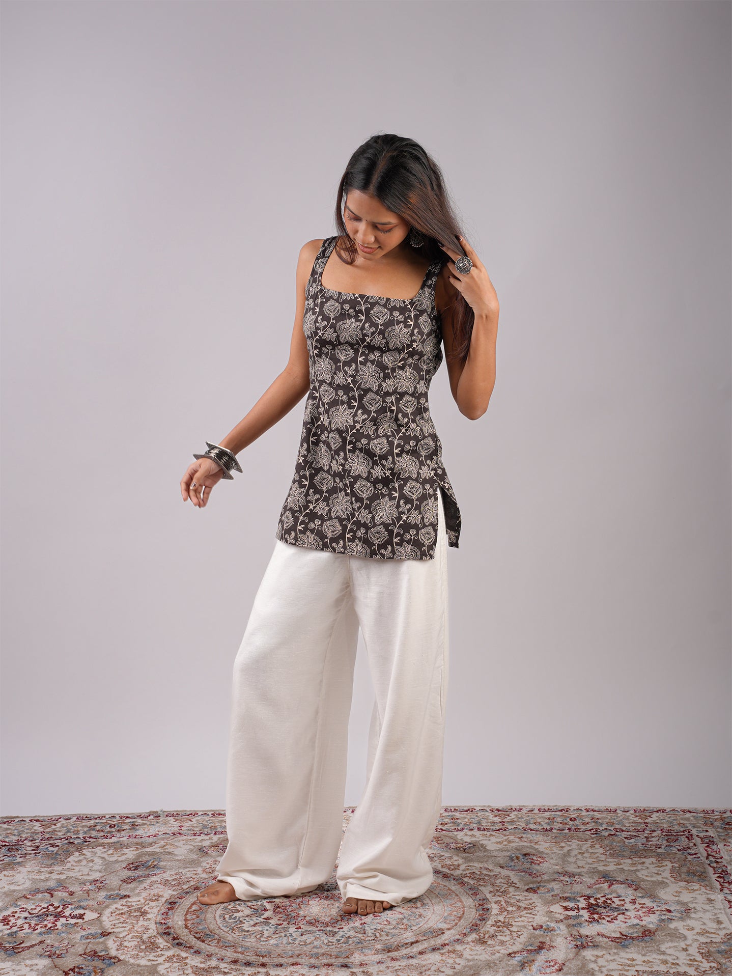 Tanvi Deep Back Kurti