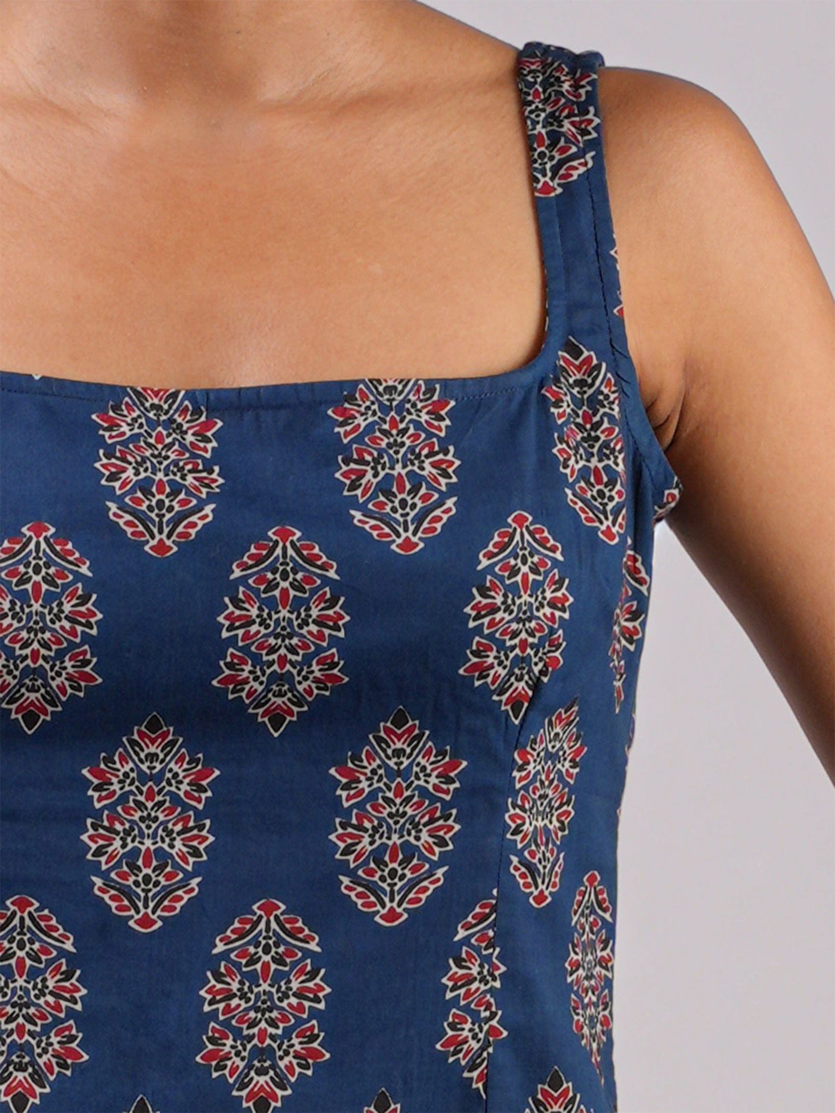 Suhani Deep Back Kurti