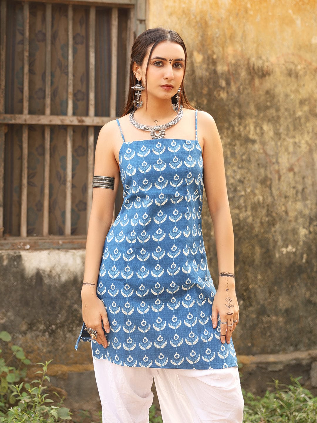 Maahi  Noodle Strap Corset Kurti
