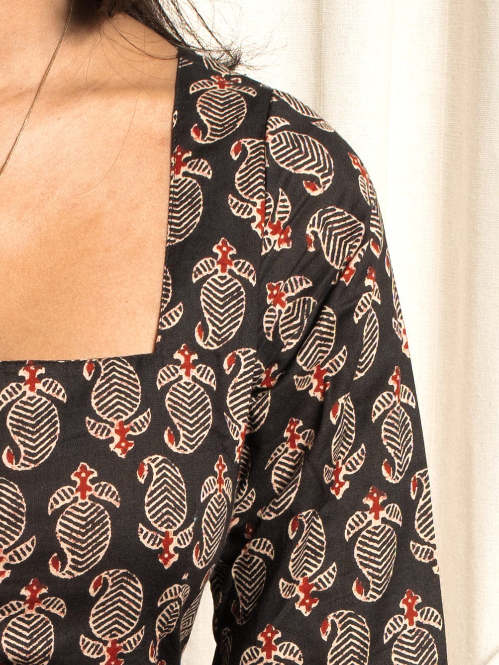 Juhi Black Full Sleeve Kurti