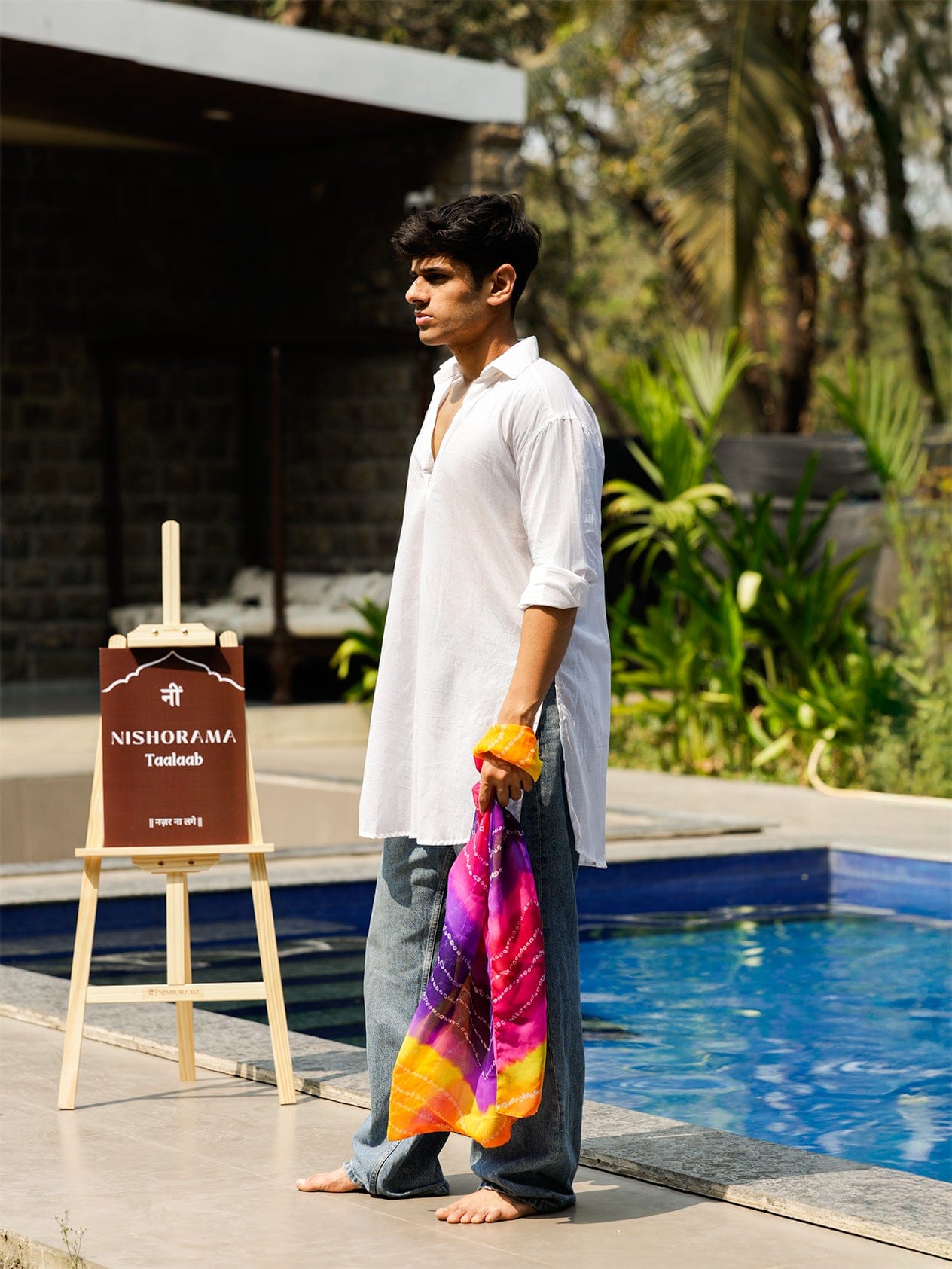 Abeer Mul Kurta