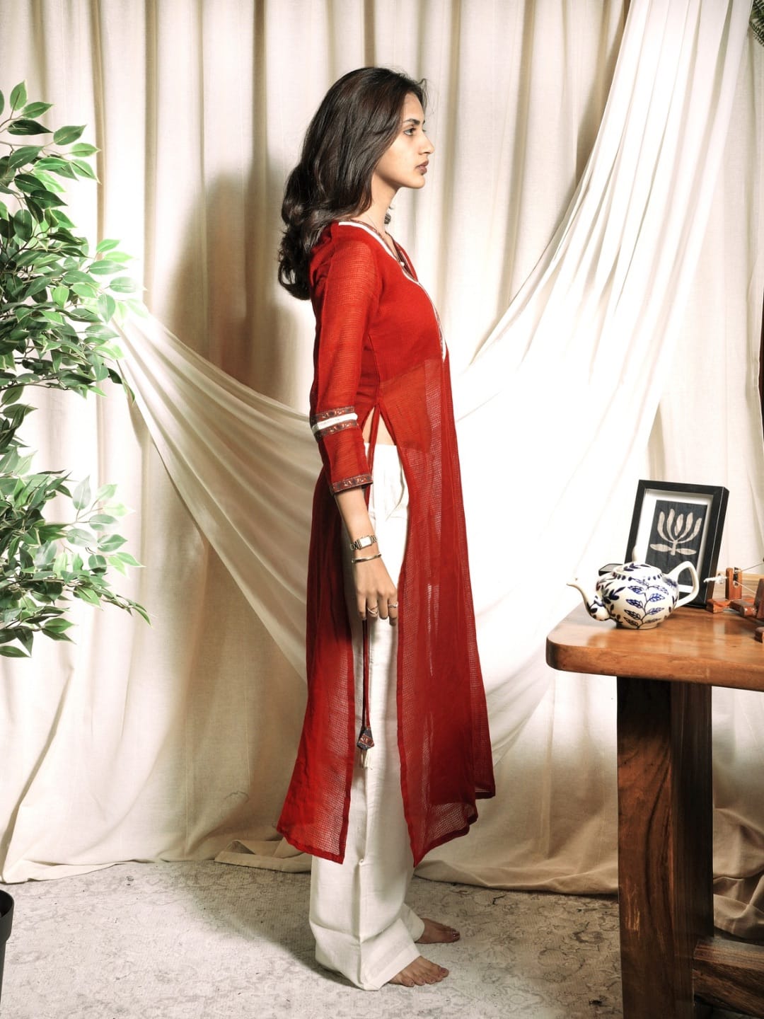 Alizeh Mul side Slit Kurti