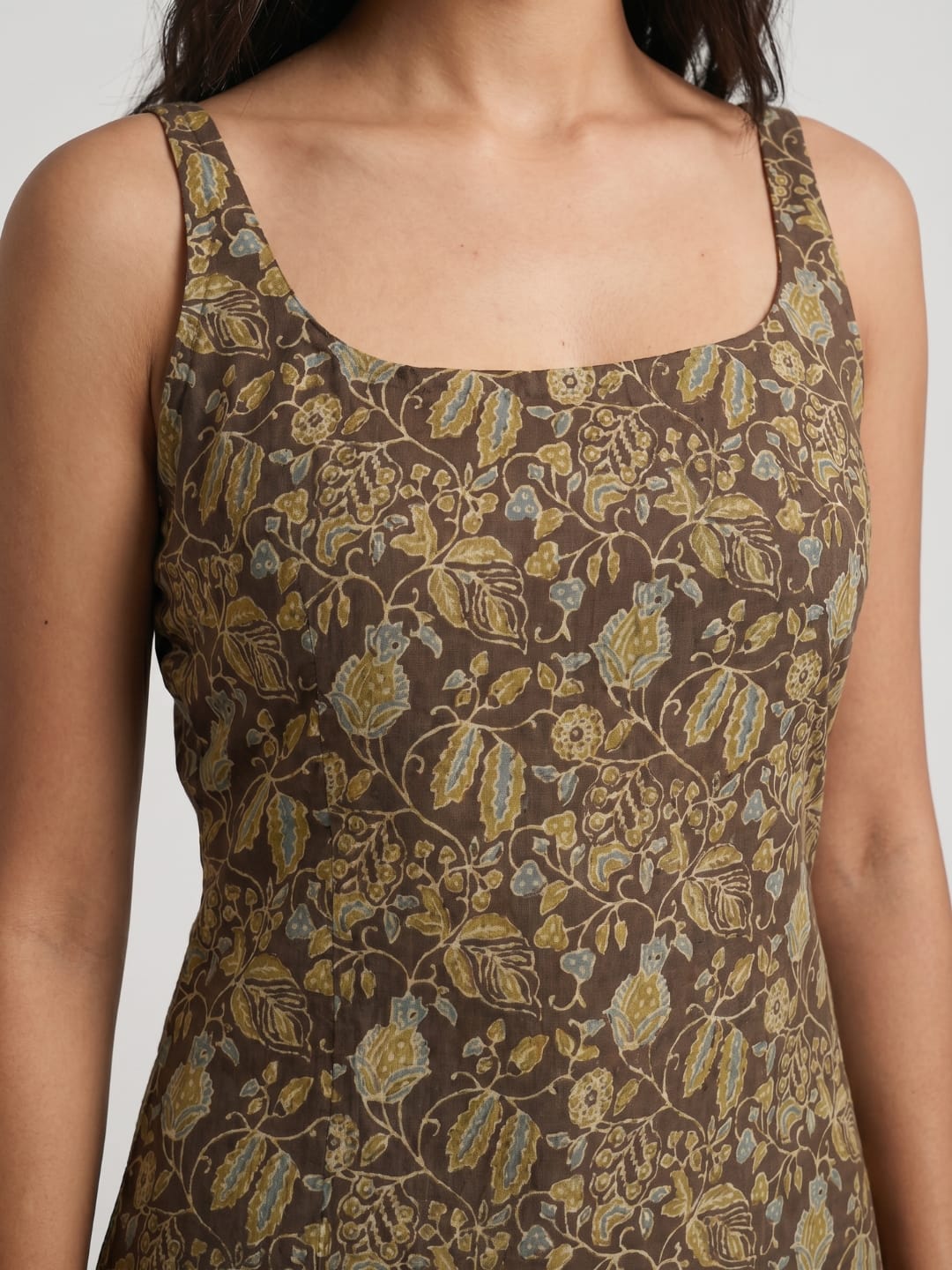 Zeel Deep Back Short Kurti