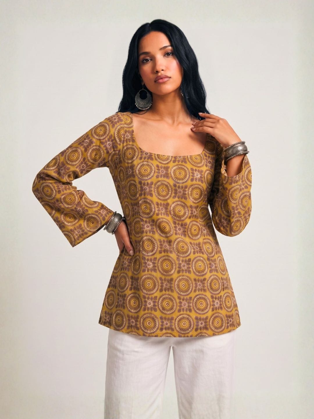 Tarini Deep Back Sleeved Kurti
